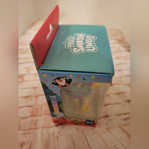 Pinata Smashlings: Dazzle the Dizzy Donkey Character Pack Roblox Exclusive - Picture 3 of 10